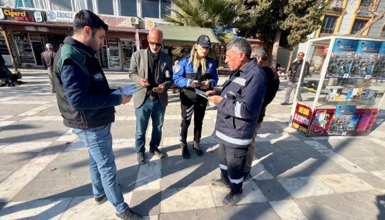 Şanlıurfa polisi vatandaşları bilgilendirmeyi sürdürüyor