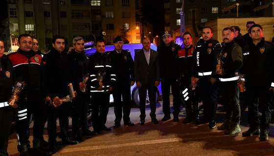 Urfa'da yılbaşı önlemleri göz doldurdu