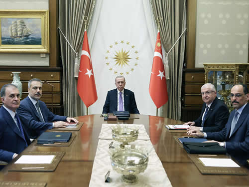Cumhurbaşkanı Erdoğan başkanlığında güvenlik toplantısı yapıldı