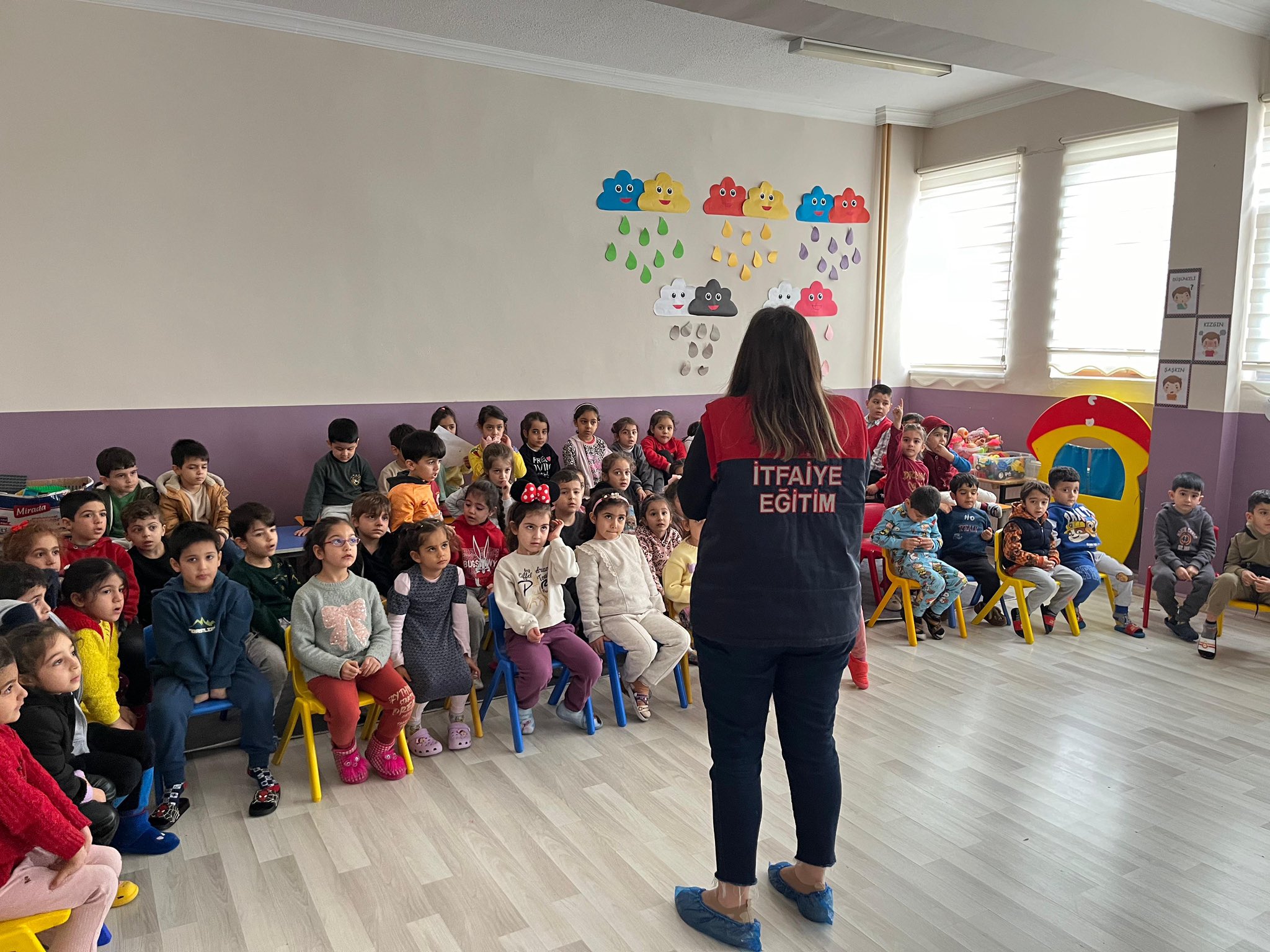 Urfa'da Miniklere Yangın Eğitimi