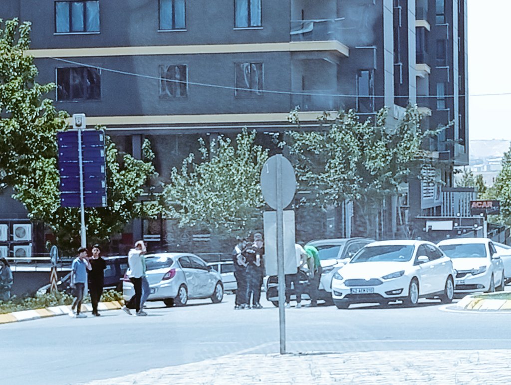 Karaköprü'de Kavşakta Trafik Kazası