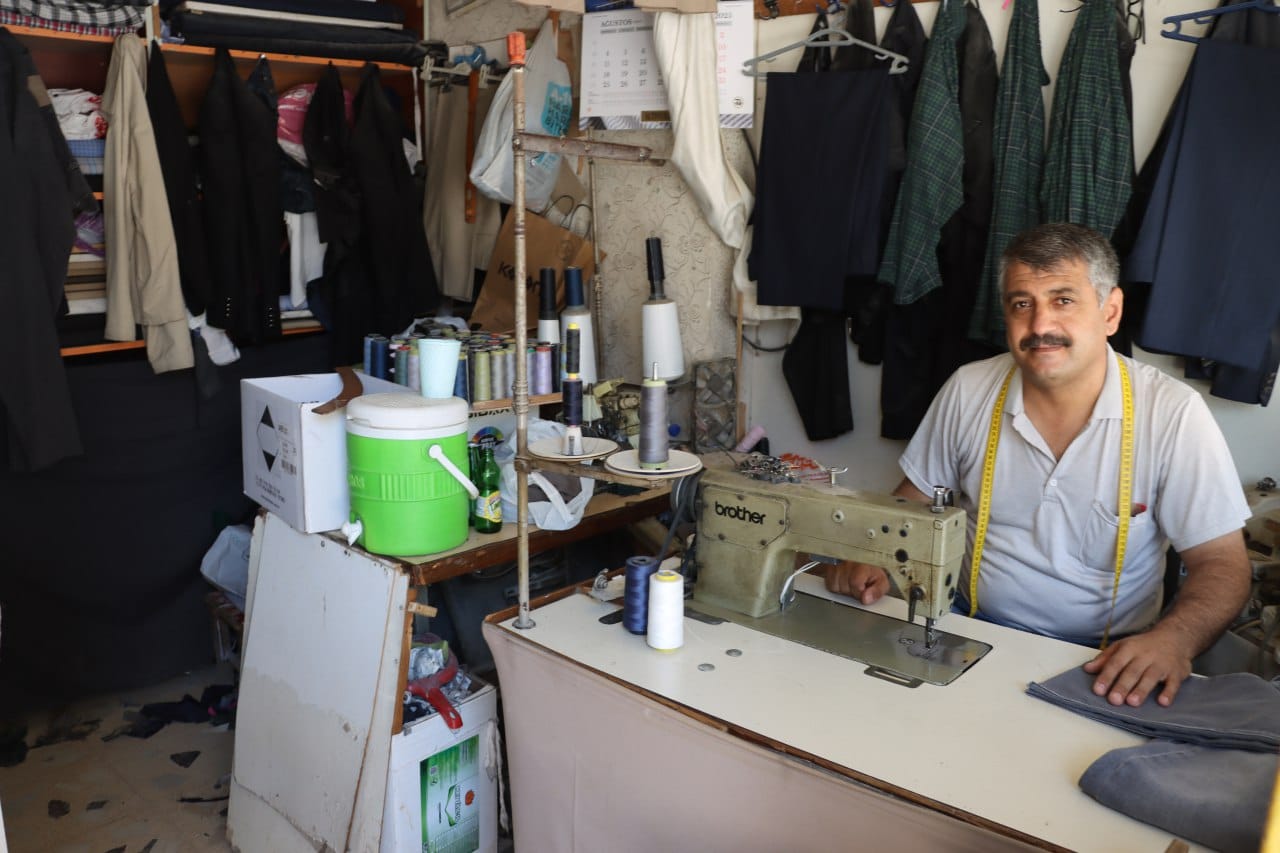 Hazır Giyim Terziliği Unutturuyor: Suruçlu Ustanın Gözünden Bir Mesleğin Sessiz Çığlığı