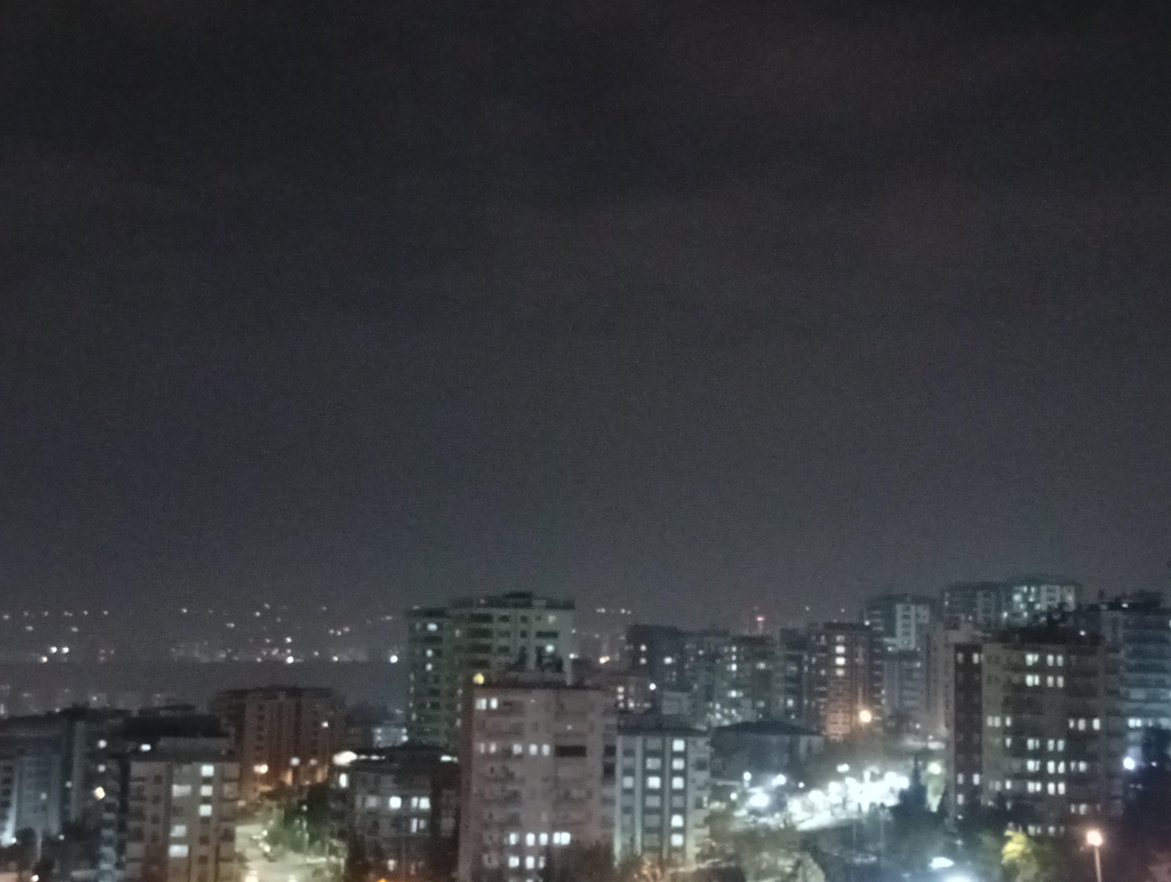Şanlıurfa'da yılbaşı alışverişi çılgınlığı