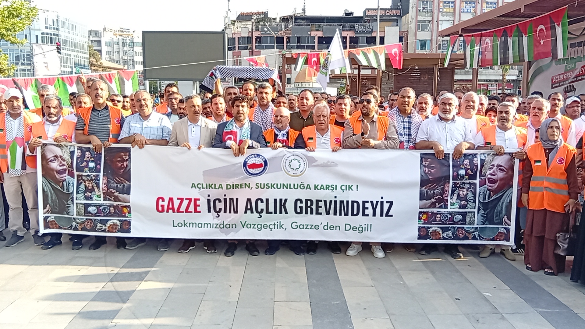 Urfa'da Gazze İçin Açlık Grevi Başlatıldı