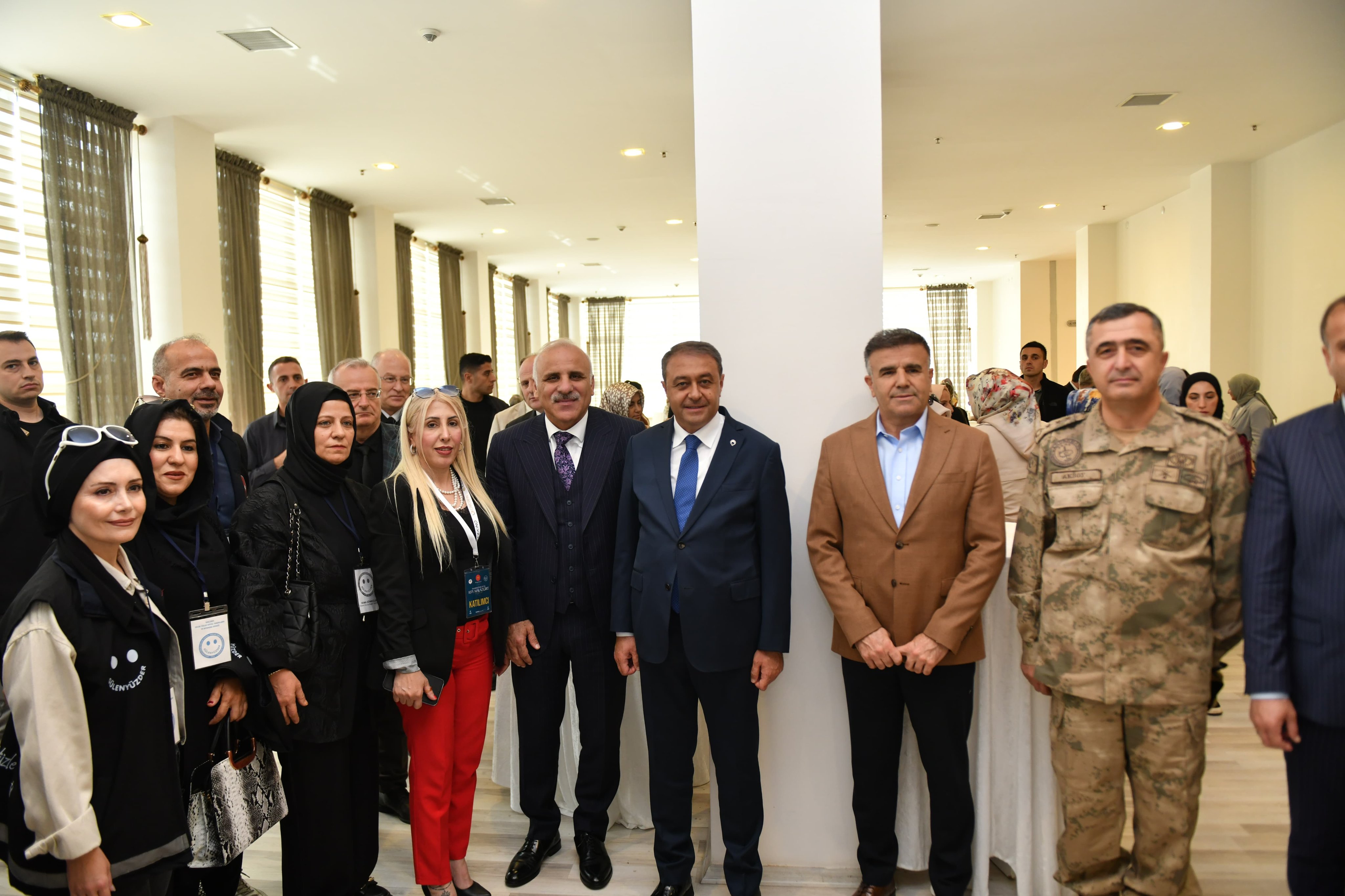 Urfa Valisi Diyarbakır'daki Toplantıya Katıldı