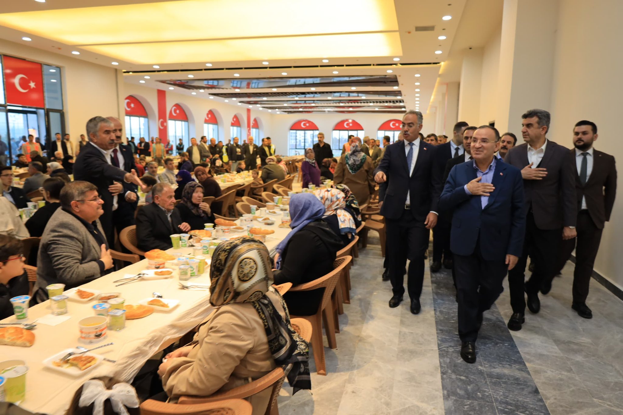 Şanlıurfa Eyyübiye'de Şehit Aileleri ve Gazilerle İftar Programı Düzenlendi